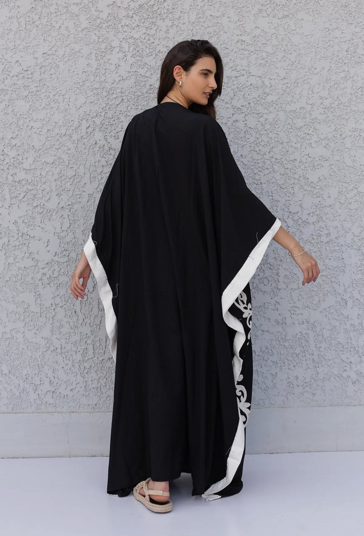One size fits all Embroidered Kaftan dress-black and white