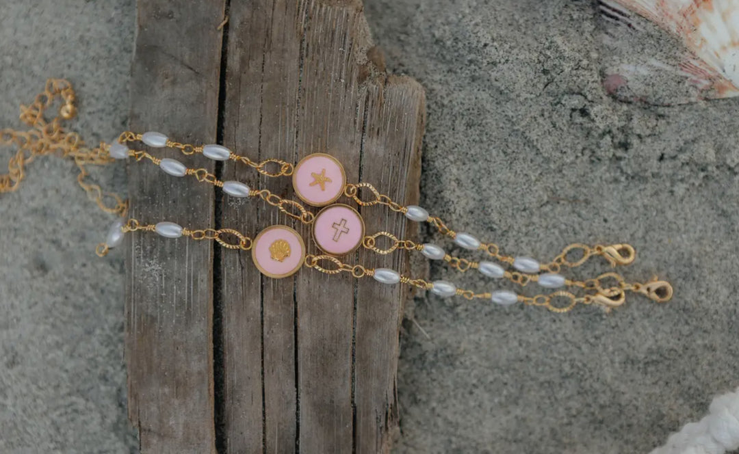 Seahorse, simulated pearl-18K gold plated Bracelet-Pink