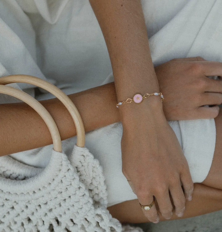 Seahorse, simulated pearl-18K gold plated Bracelet-Pink