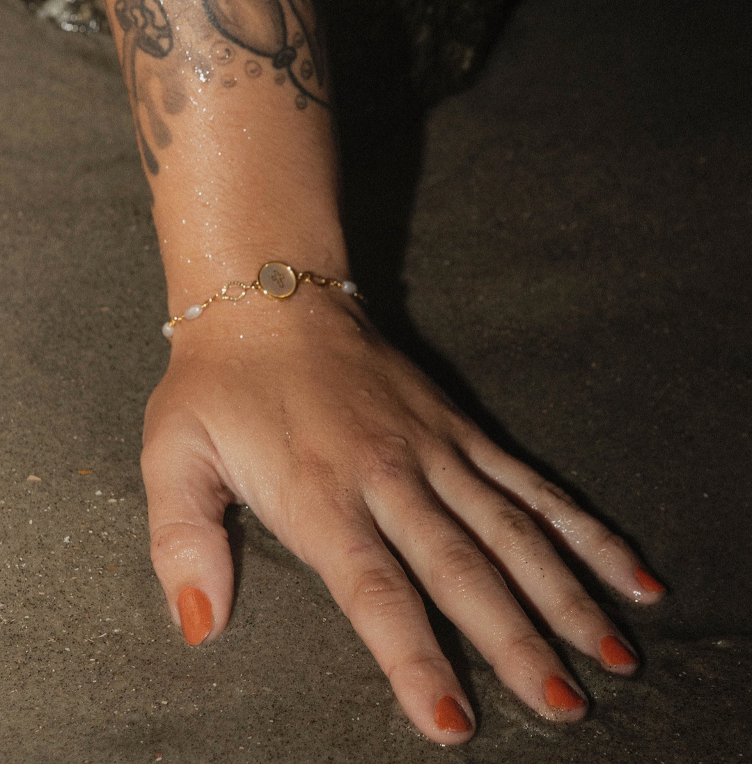 Pearl and 18K gold chain Bracelet-White Cross