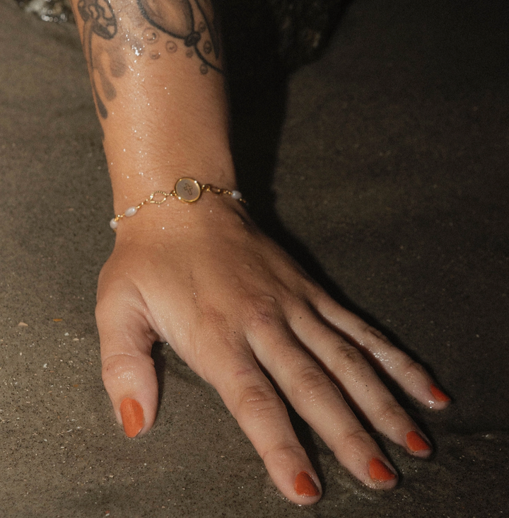Pearl and 18K gold chain Bracelet-White Cross
