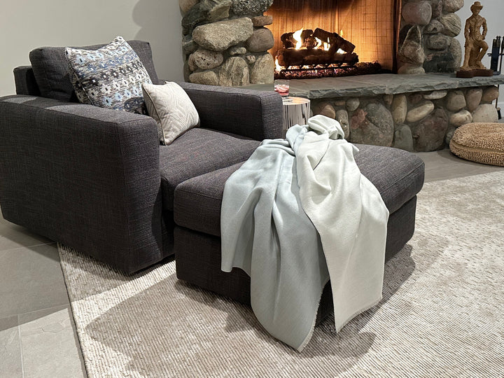 Indoor Outdoor Performance Throw