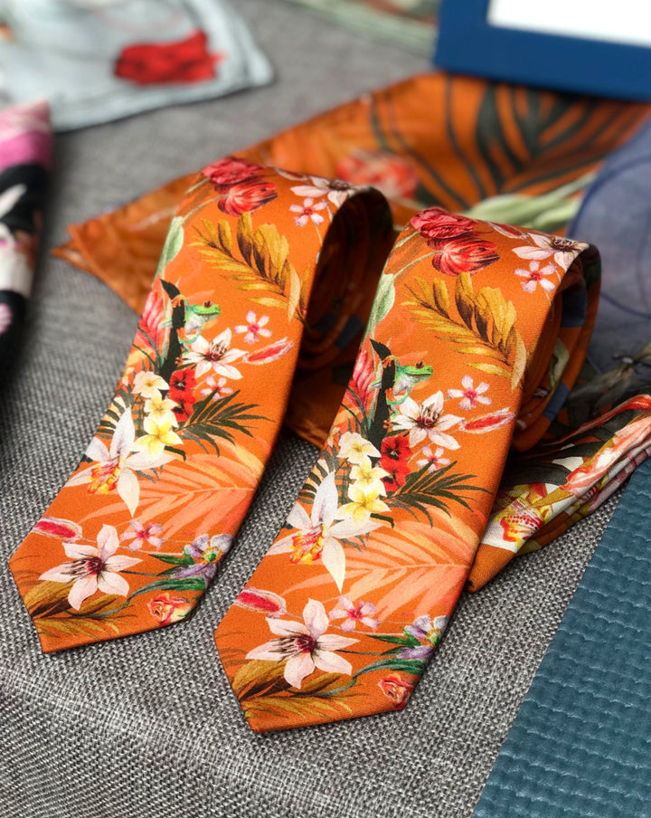 Hand Painted 100% silk tropical pattern tie