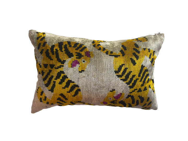 Tiger pattern silk velvet lumbar pillow