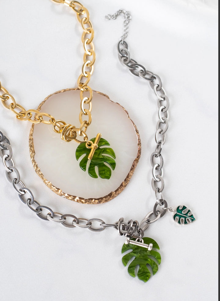 Green leaf gold plated necklace