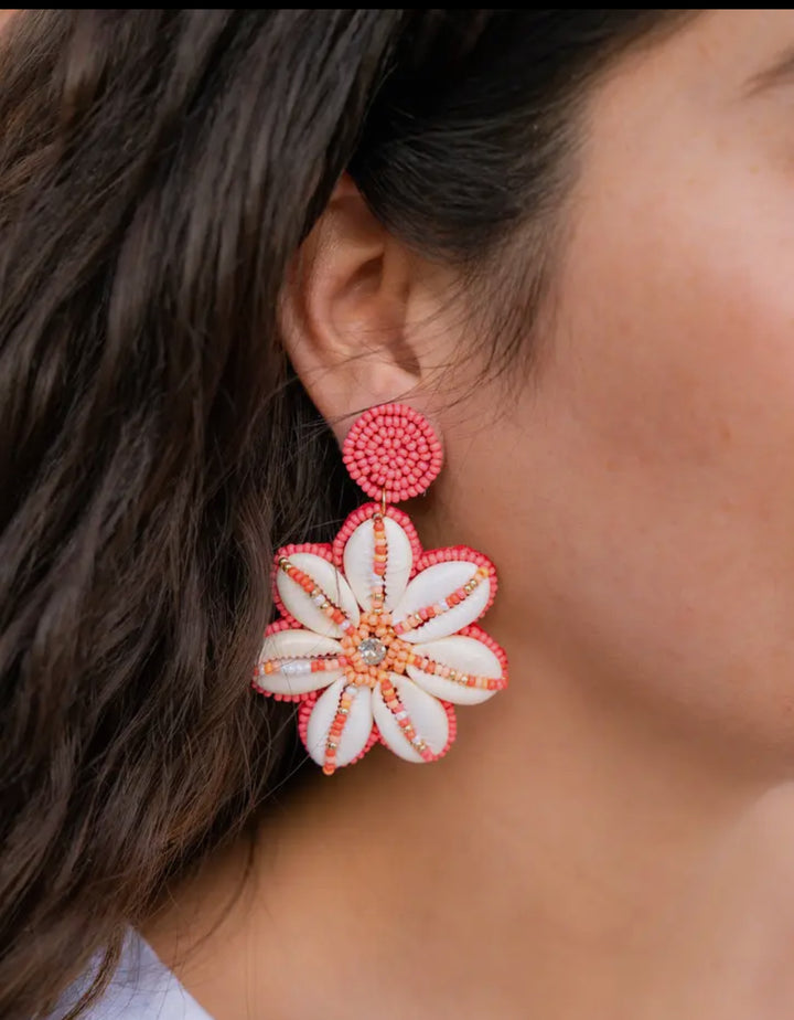 Seashell Earrings-Pink Daisey