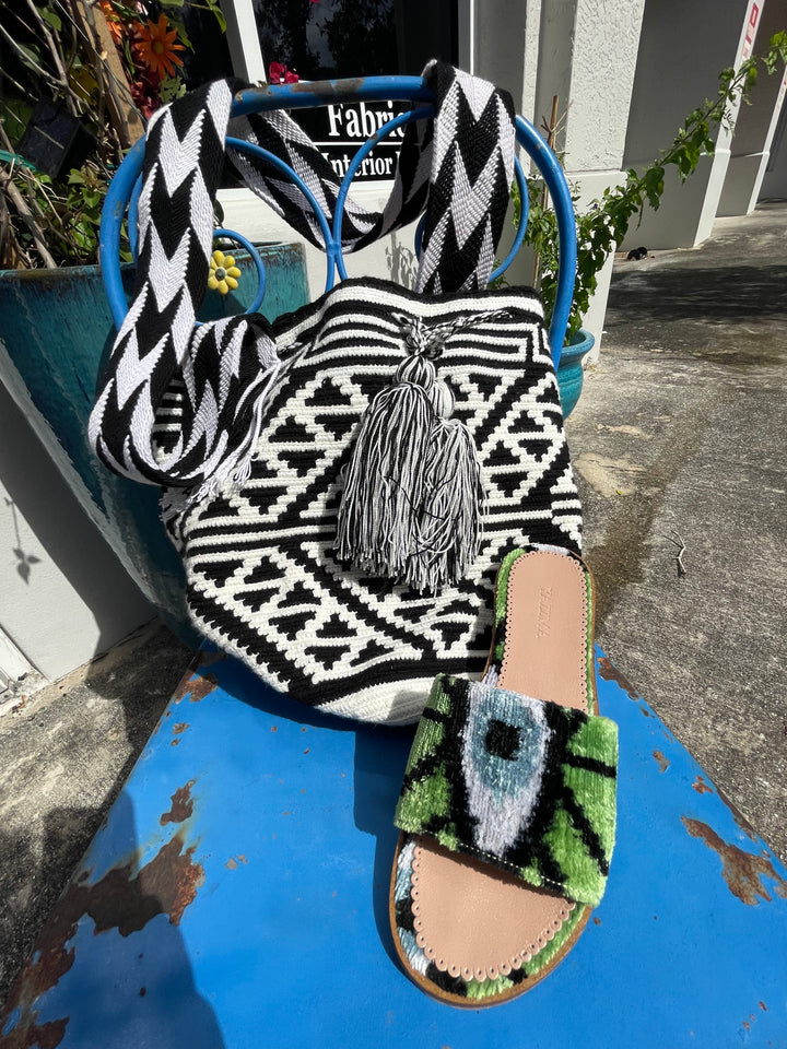 Hand knitted Wayuu tote bag/purse