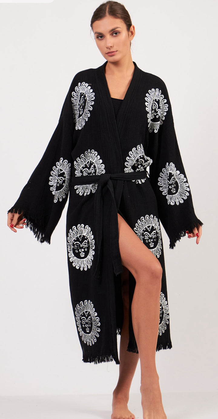 Black and white 100% cotton Long sleeved Kimono robe