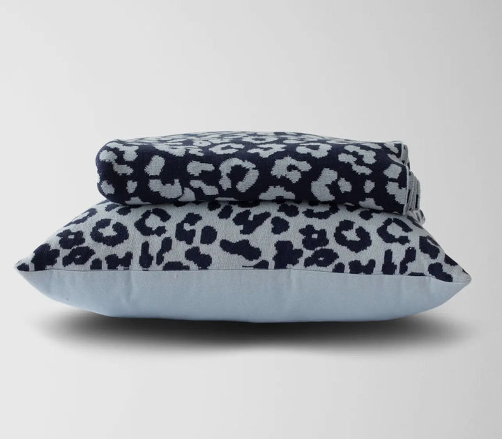 Leopard patterned knit throw blanket with matching throw pillow set: Blue mist