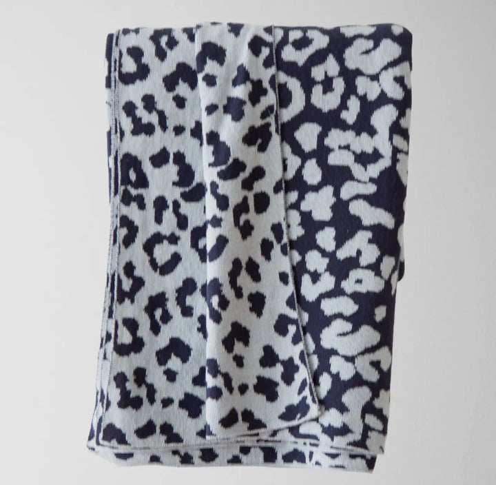 Leopard patterned knit throw blanket with matching throw pillow set: Blue mist