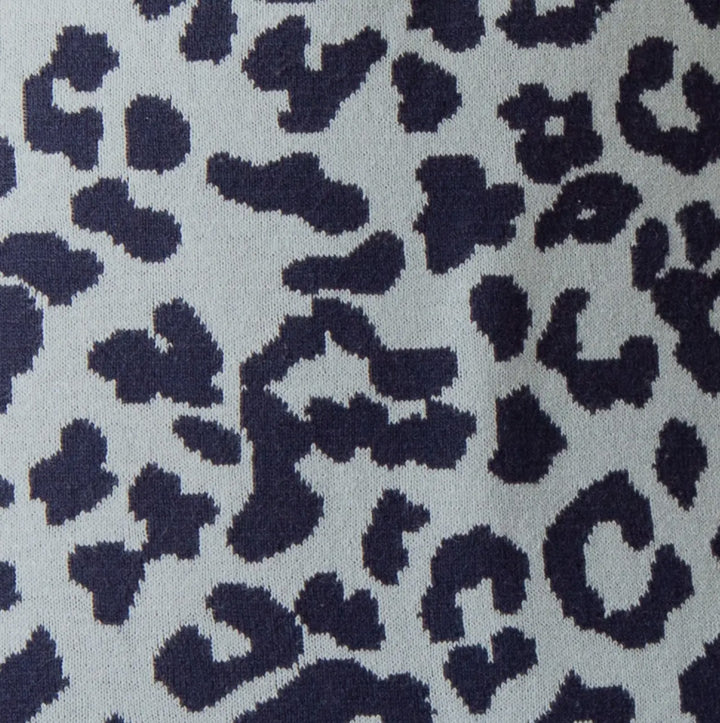 Leopard patterned knit throw blanket with matching throw pillow set: Blue mist