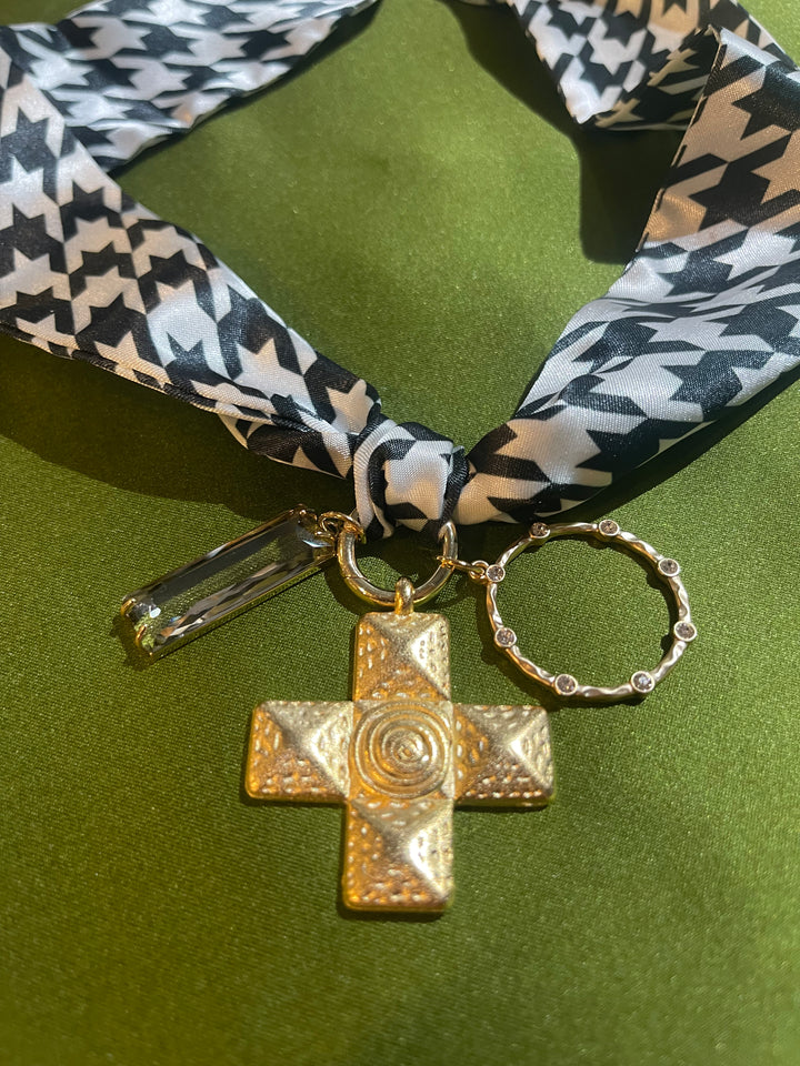 Scarf Charm Necklace-Houndstooth Black and White