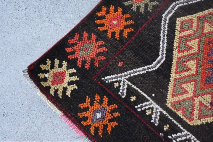 Vintage Ethnic Handwoven Wool Rug-Black and Red