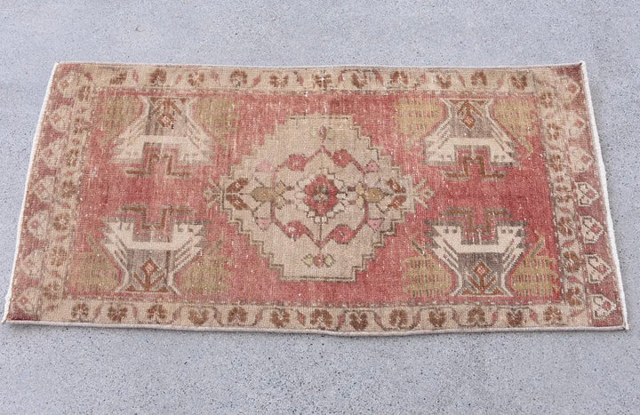 Vintage Handmade Moroccan Rug-Rose/Beige