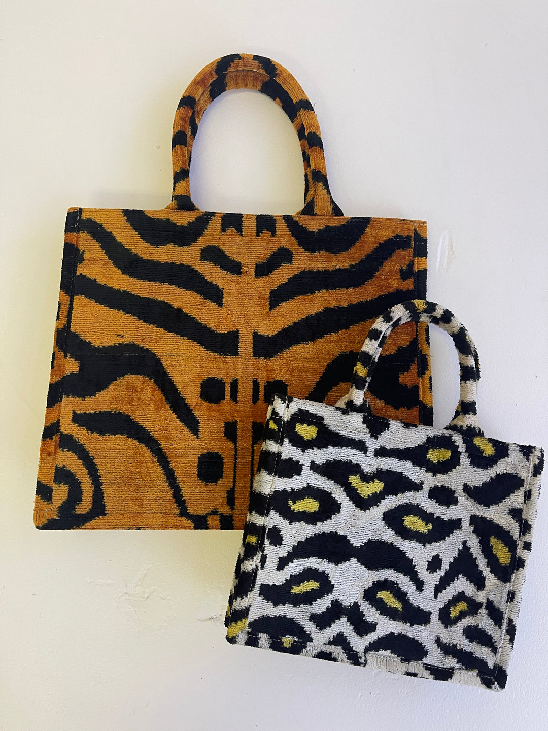 Medium 100% silk velvet Ikat tote bag-leopard design