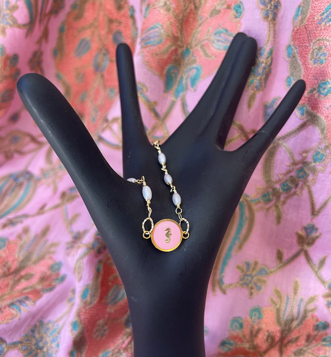 Seahorse, simulated pearl-18K gold plated Bracelet-Pink