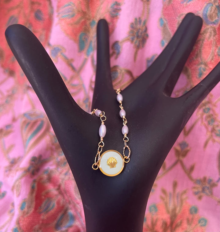 Seashell, pearl and 18k gold chain bracelet-Seafoam