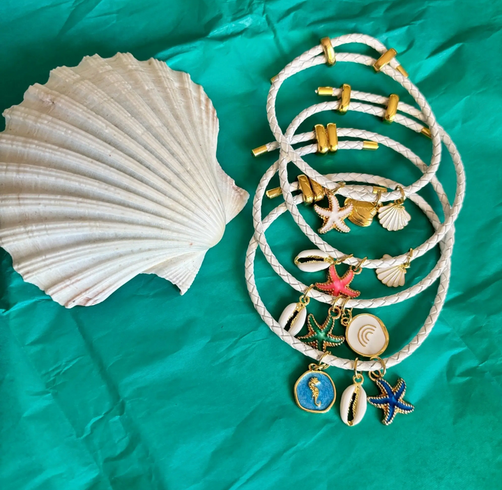 Charm Bracelet with White Leather-Blue